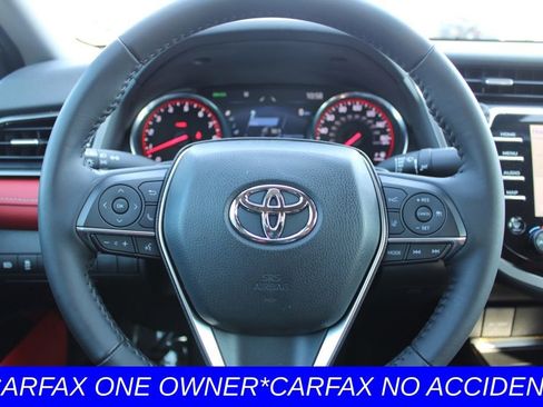 Used 2020 Toyota Camry XSE image 28