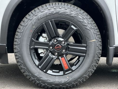 New 2026 Nissan Rogue SV AWD/4WD image 25