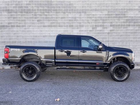 Used 2024 Ford F350 Lariat w/ Lariat Ultimate Package AWD/4WD image 2