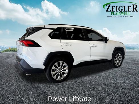 Used 2025 Toyota RAV4 XLE Premium w/ Weather Package AWD/4WD image 6
