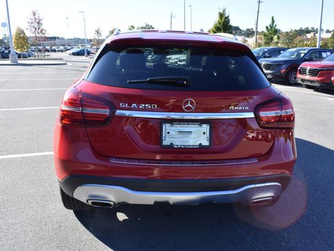 Used 2019 Mercedes-Benz GLA 250 4MATIC image 8