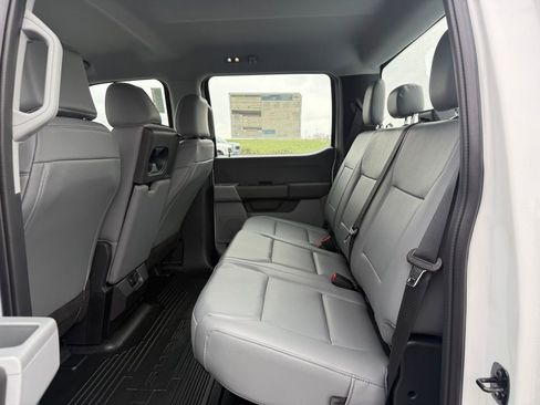 New 2026 Ford F250 XL w/ XL Chrome Package image 9