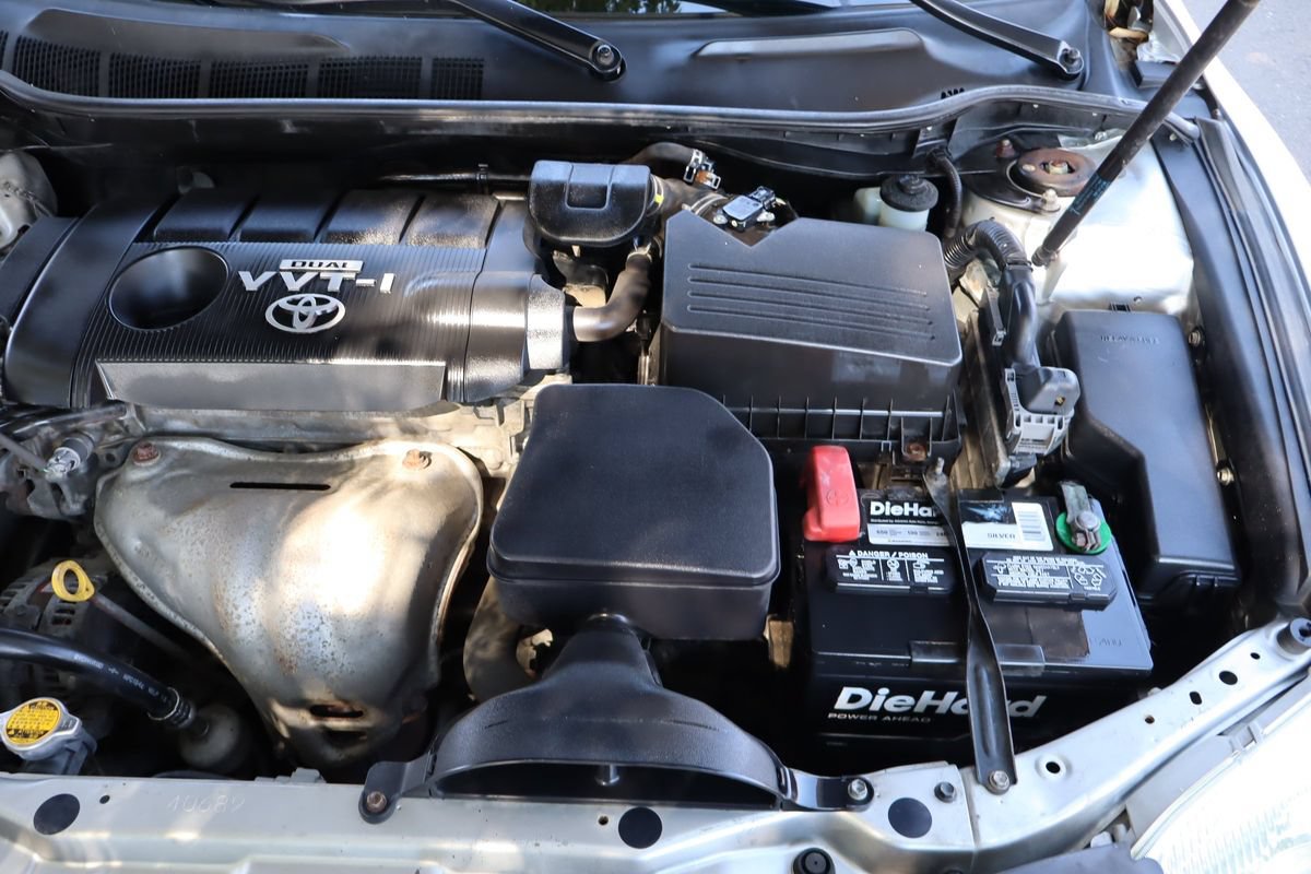 Used 2010 Toyota Camry FWD image 38