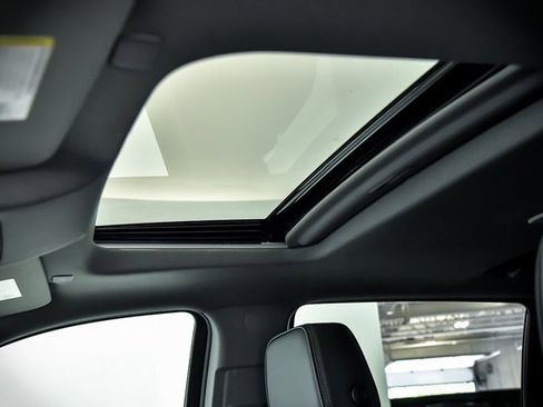 New 2026 GMC Sierra 1500 Denali w/ Denali Reserve Package image 9