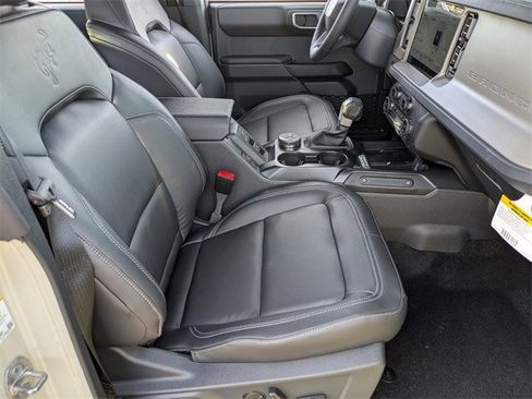 New 2025 Ford Bronco Outer Banks image 13