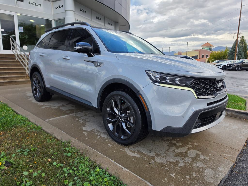 Certified 2023 Kia Sorento SX Prestige AWD/4WD image 3