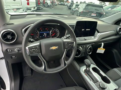 New 2026 Chevrolet Blazer LT image 18
