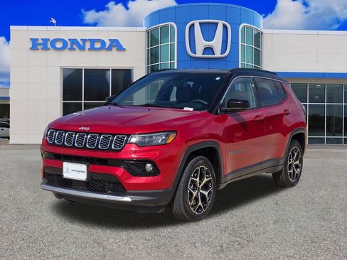 Used 2025 Jeep Compass Limited AWD/4WD image 7