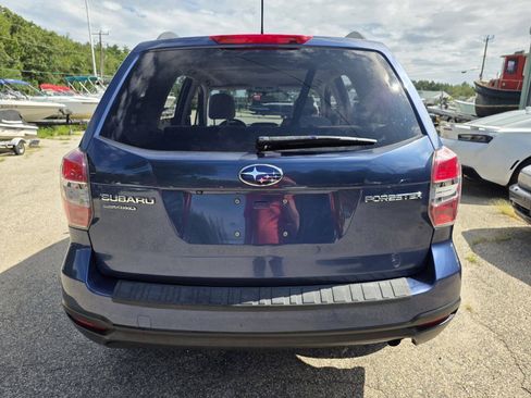 Used 2014 Subaru Forester 2.5i Premium w/ All-Weather Package AWD/4WD image 11