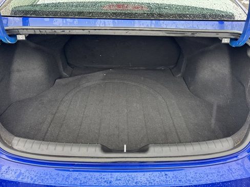 Used 2025 Hyundai Elantra Sport FWD image 11