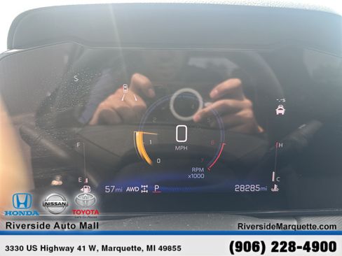 Used 2025 Chevrolet TrailBlazer LT AWD/4WD image 16