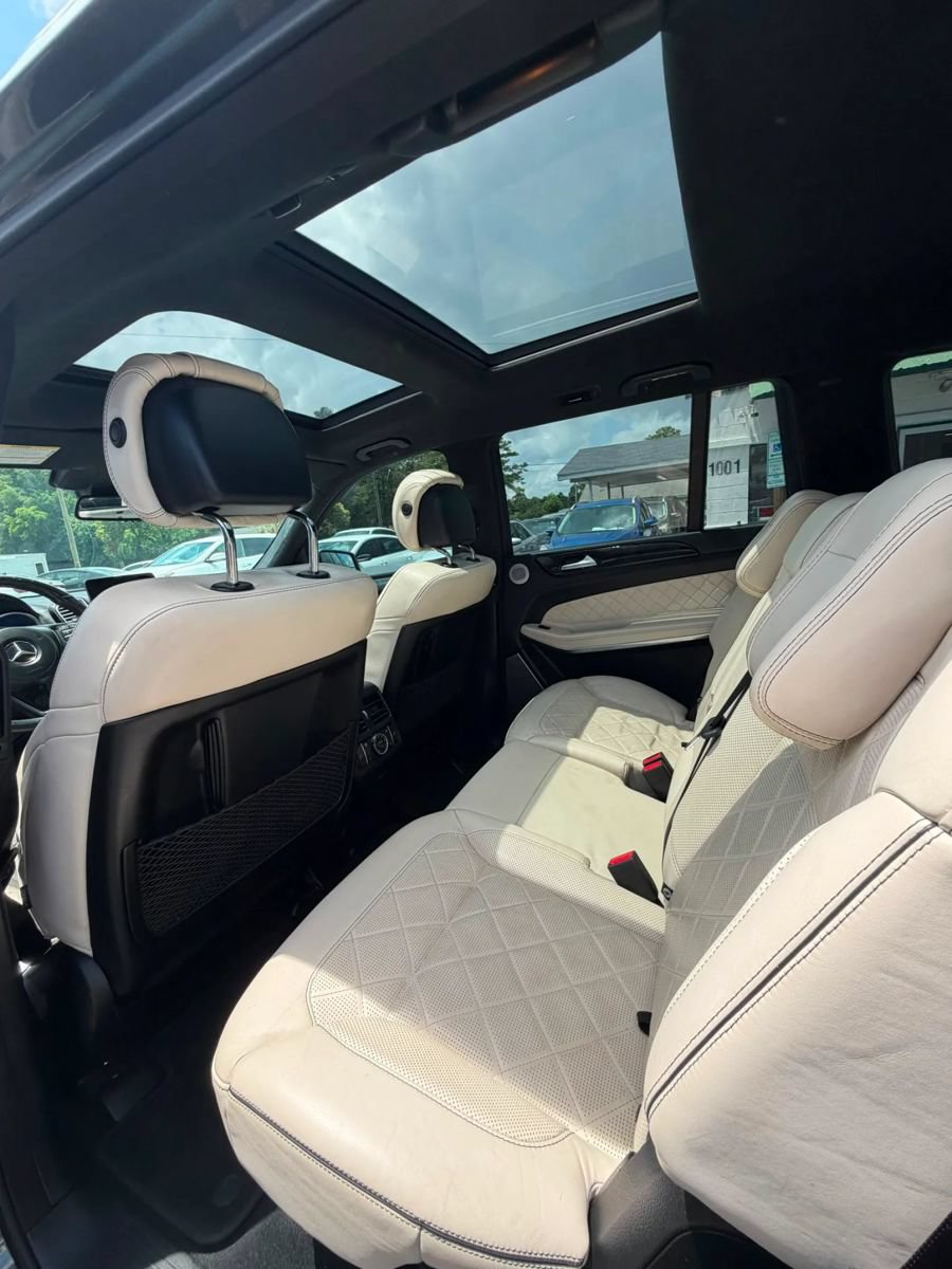 Used 2017 Mercedes-Benz GLS 550 4MATIC image 16