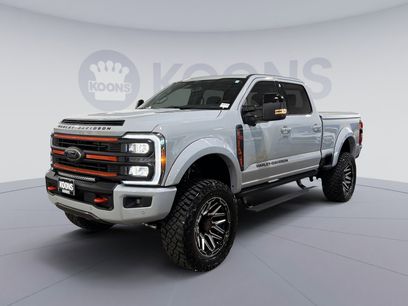 New 2026 Ford F250 Lariat w/ Black Appearance Package