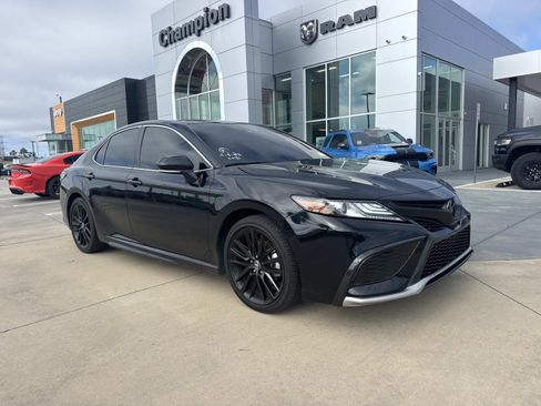 Used 2024 Toyota Camry XSE FWD image 1