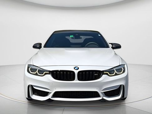 Used 2018 BMW M4 Coupe RWD image 2