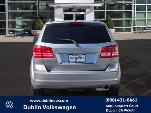 Used 2018 Dodge Journey SE image 5