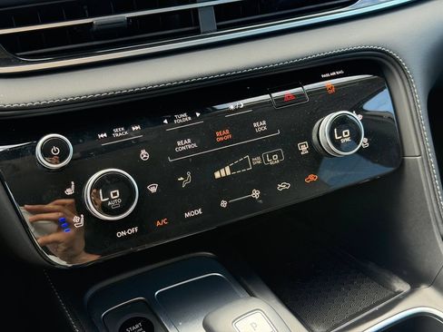 Used 2026 INFINITI QX60 Luxe w/ Cargo Package FWD image 22