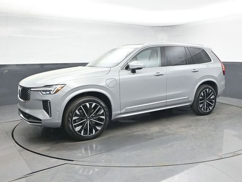 New 2026 Volvo XC90 T8 Ultra w/ Protection Package Premier AWD/4WD image 4