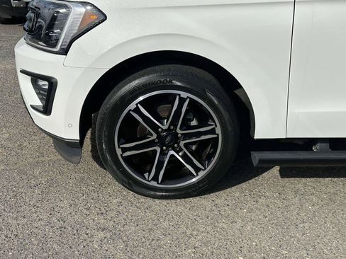 Certified 2021 Ford Expedition Limited image 6