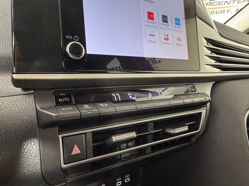 Used 2025 Toyota Camry LE FWD image 23