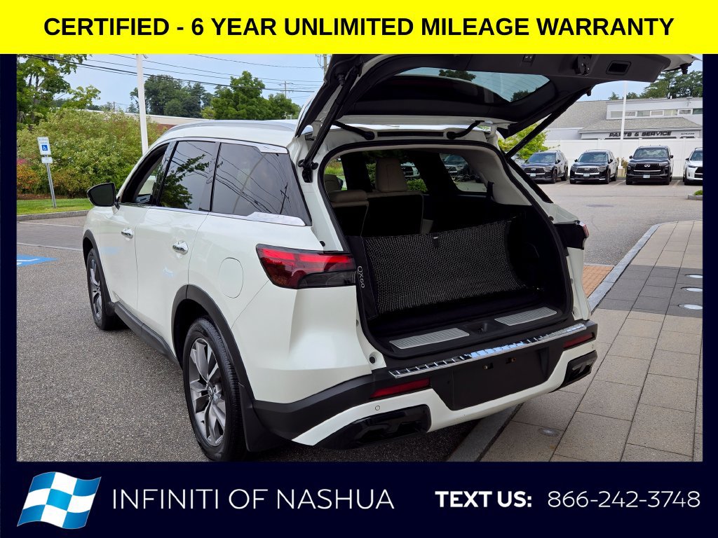 Certified 2023 INFINITI QX60 Luxe w/ Cargo Package AWD/4WD image 16