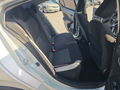 Used 2021 Nissan Versa SV FWD image 18