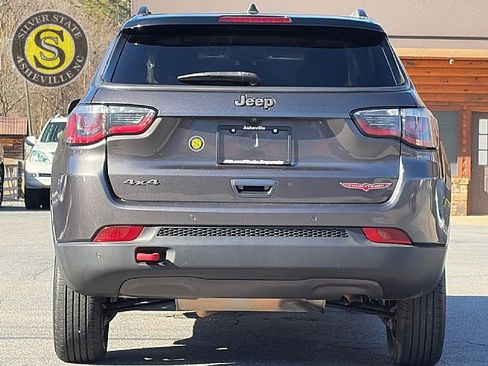 Used 2019 Jeep Compass Trailhawk w/ Leather Interior Group image 5