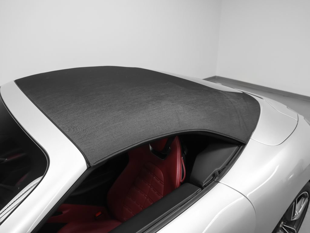 Certified 2025 Ferrari Roma Spider RWD image 82