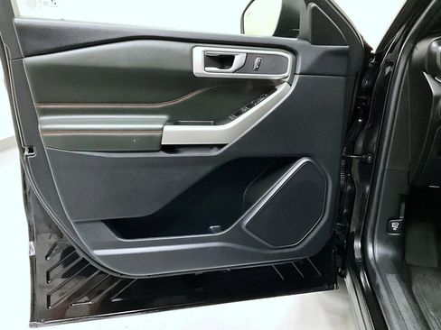 Used 2022 Ford Explorer Timberline image 9