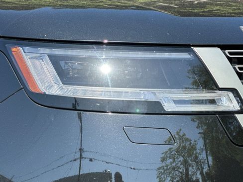 Used 2023 Land Rover Range Rover SE AWD/4WD image 11