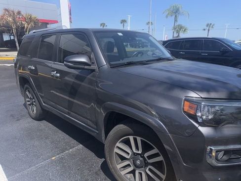 Used 2020 Toyota 4Runner Limited image 5