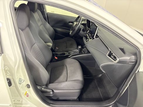 Used 2020 Toyota Corolla SE FWD image 6