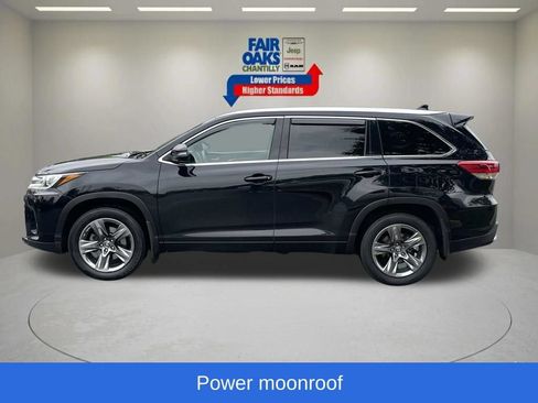 Used 2019 Toyota Highlander Limited AWD/4WD image 9