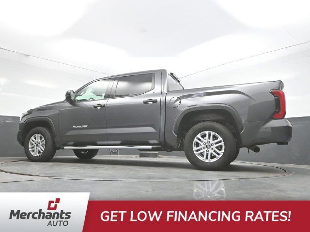 Used 2022 Toyota Tundra SR5 AWD/4WD image 34