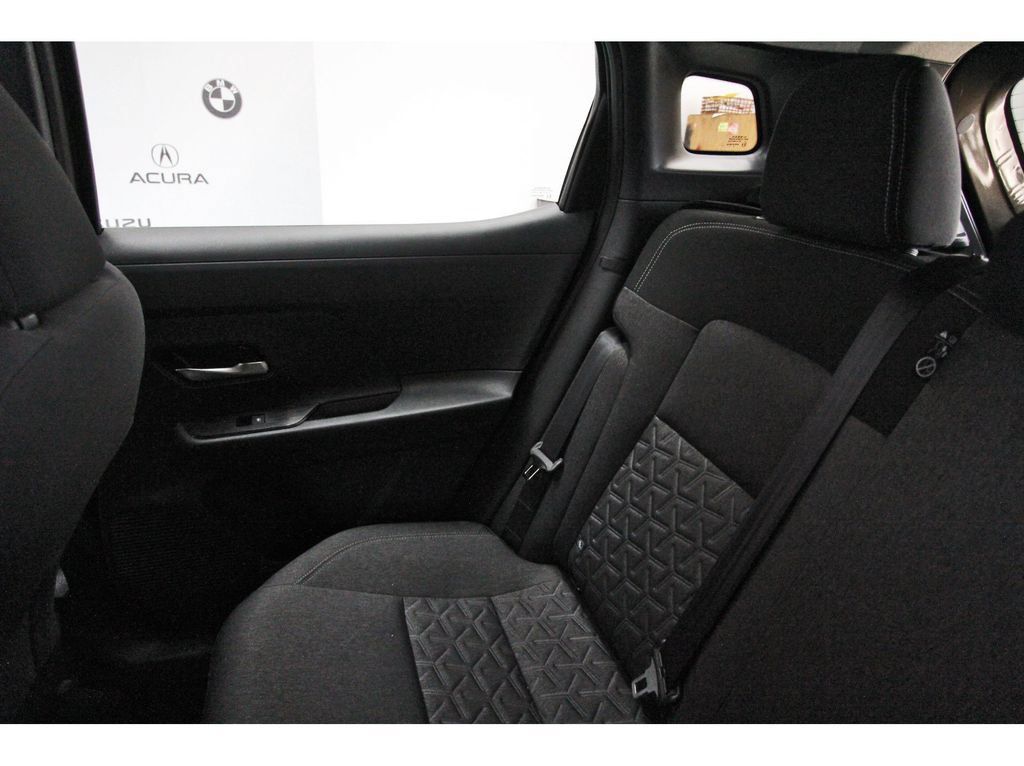 Used 2026 Nissan Kicks SV FWD image 11
