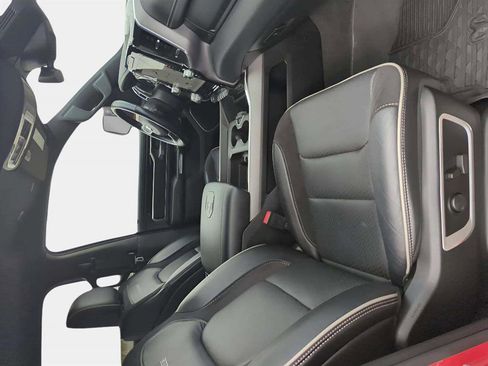 Used 2022 RAM 1500 Laramie w/ Sport Appearance Package image 18