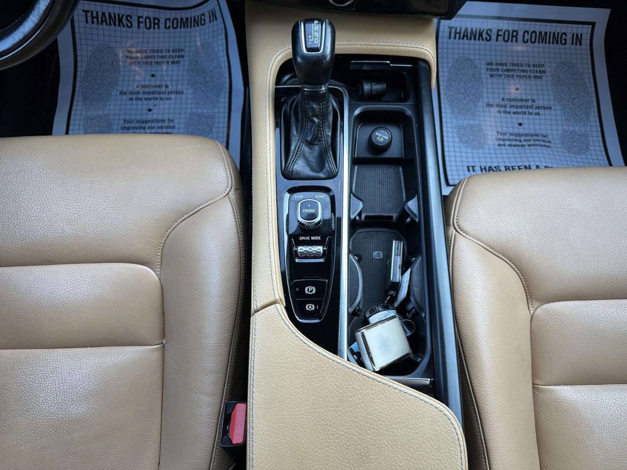 Used 2017 Volvo XC90 T6 Momentum w/ Vision Package AWD/4WD image 22