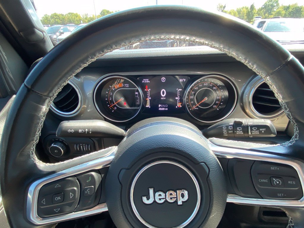 Used 2022 Jeep Wrangler Unlimited Sahara AWD/4WD image 12