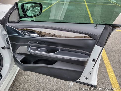 Used 2019 BMW 640i Gran Turismo xDrive 640 Gran Turismo i xDrive w/ Luxury Seating Package image 32