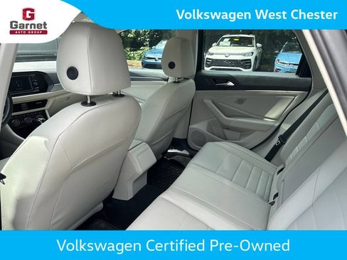 Used 2024 Volkswagen Jetta SE w/ Panoramic Sunroof Package FWD image 12