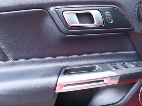 Used 2022 Ford Mustang Premium image 30