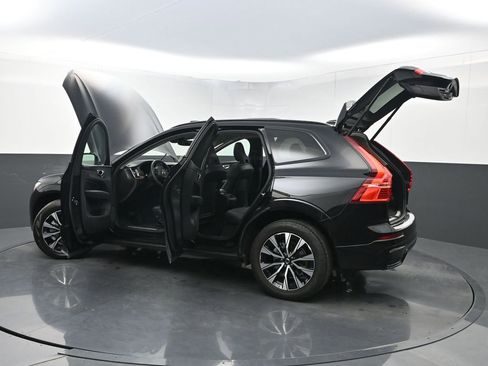 Used 2024 Volvo XC60 B5 Plus w/ Protection Package Premier image 37
