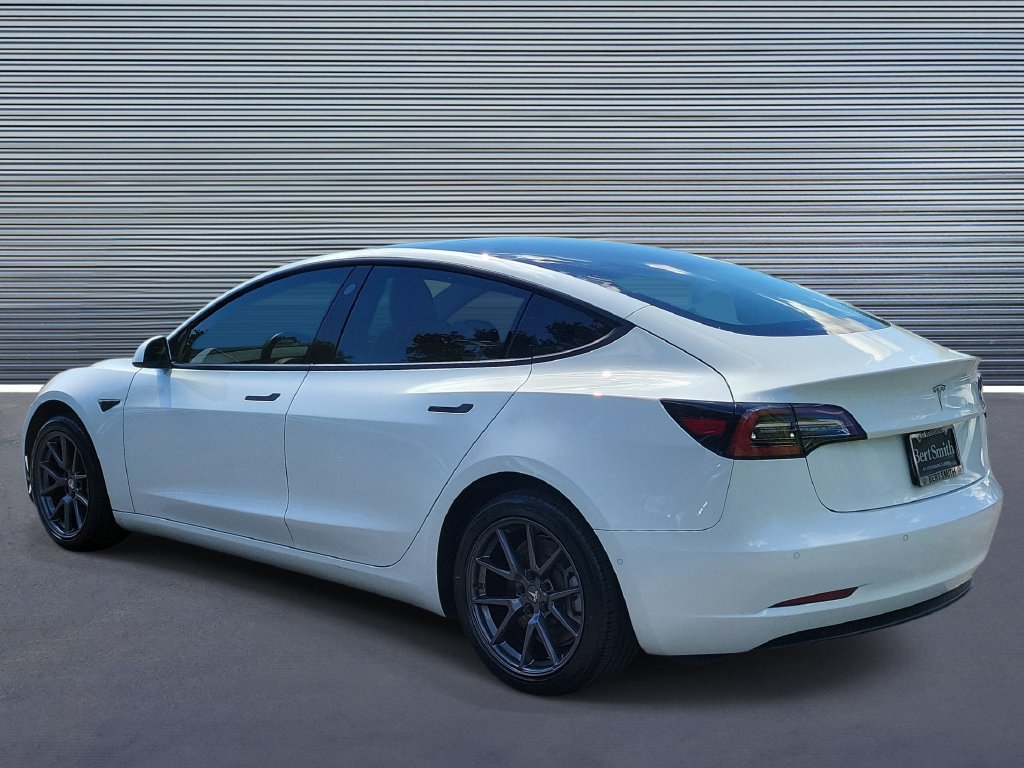 Used 2021 Tesla Model 3 Standard Range Plus RWD image 4
