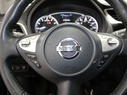 Used 2018 Nissan Sentra SV image 12