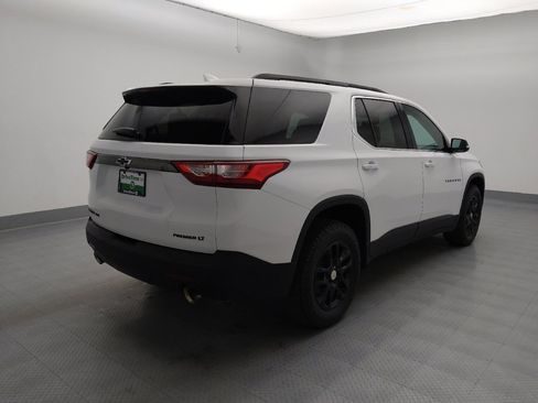 Used 2019 Chevrolet Traverse LT w/ LPO, Blackout Package AWD/4WD image 9
