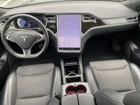 Used 2017 Tesla Model S 75 image 18