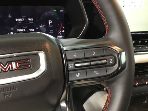 Used 2024 GMC Canyon AT4X AWD/4WD image 16