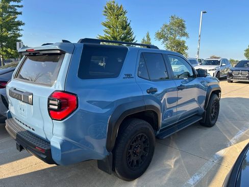 Used 2025 Toyota 4Runner TRD Off-Road Premium AWD/4WD image 6