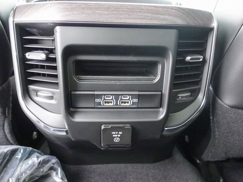 New 2026 RAM 2500 Laramie w/ Night Edition AWD/4WD image 27