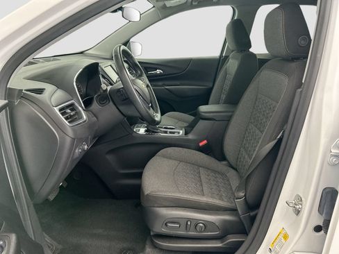 Used 2024 Chevrolet Equinox LT AWD/4WD image 17